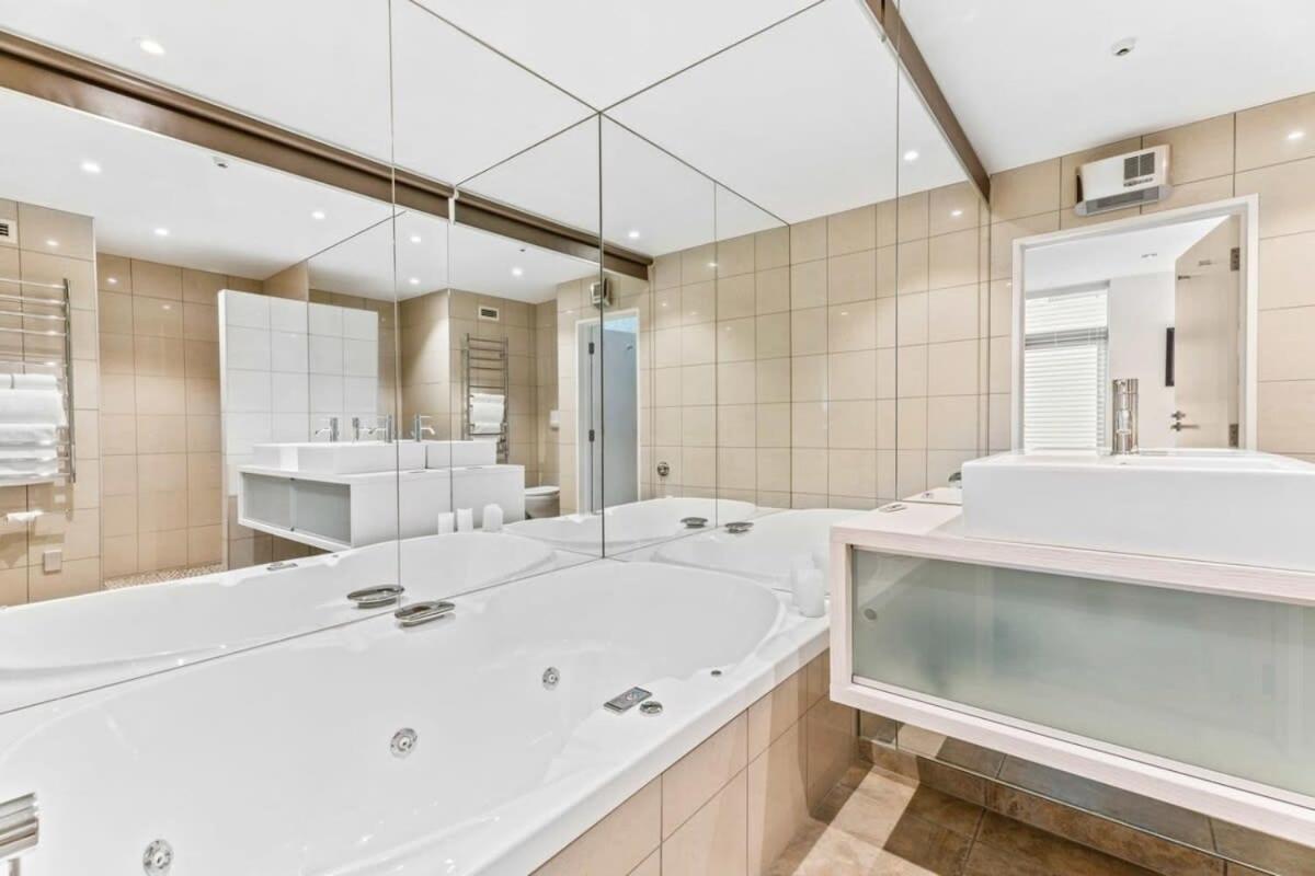 Pembroke Luxury Apartment Wanaka Dış mekan fotoğraf