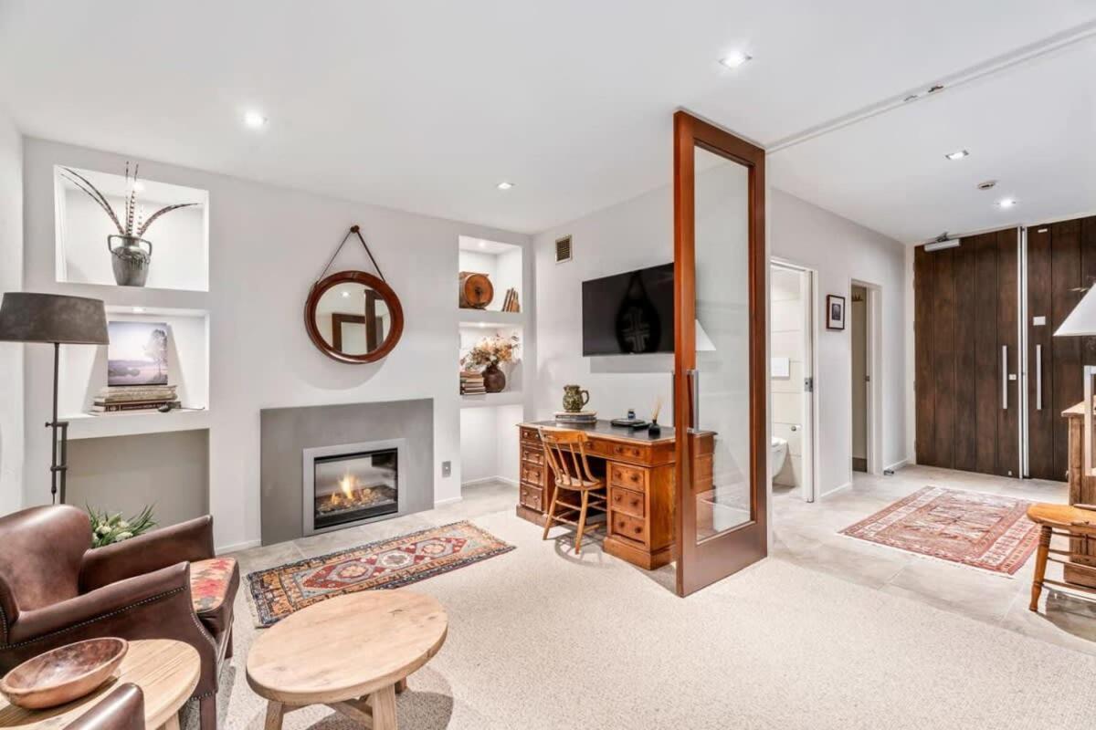 Pembroke Luxury Apartment Wanaka Dış mekan fotoğraf